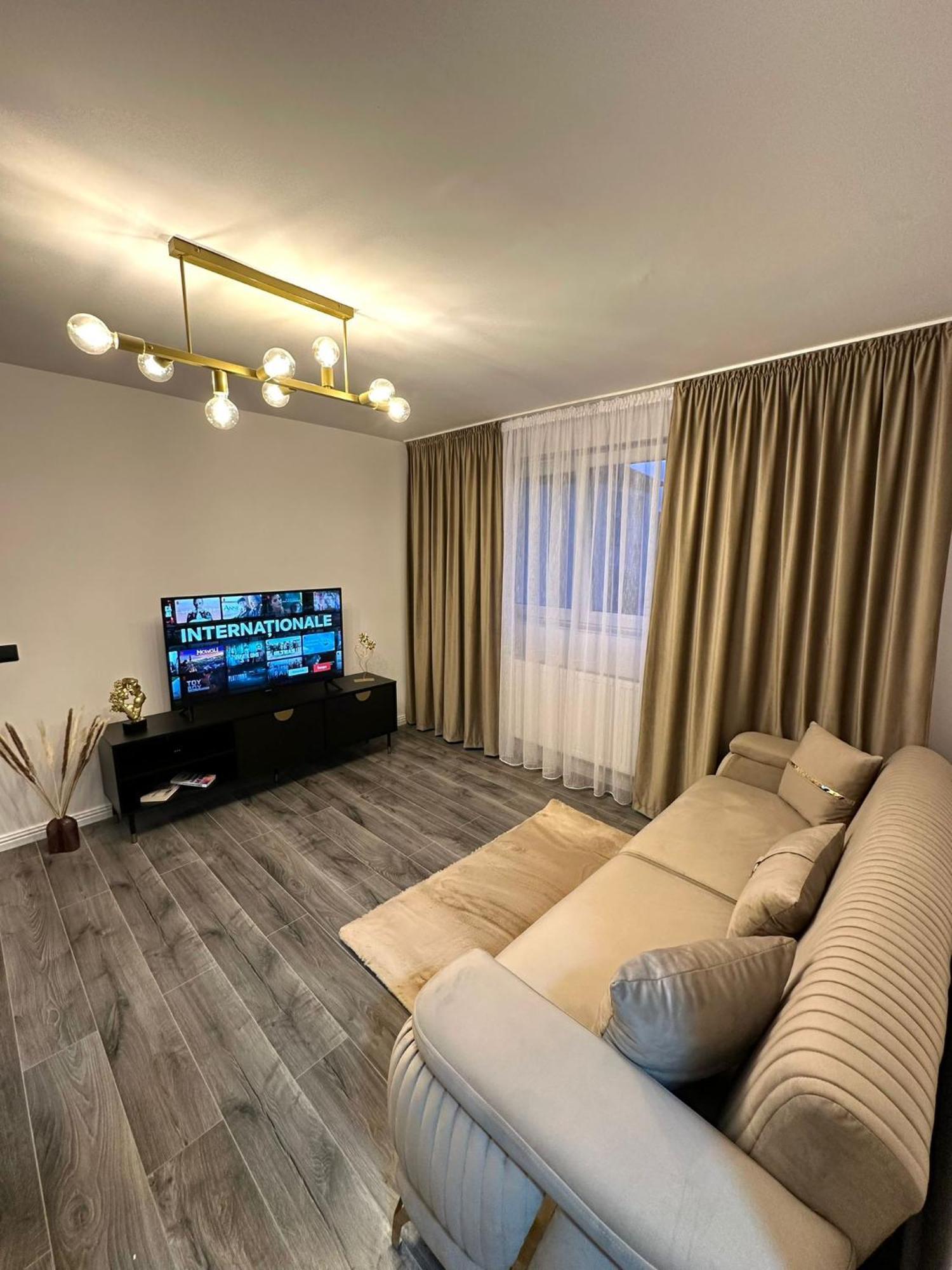 Evelyn Apartment Bistriţa Eksteriør bilde